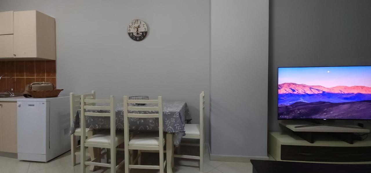 Pleasing Place With Free Parking On Site In Tirana Komuna E Parisit المظهر الخارجي الصورة